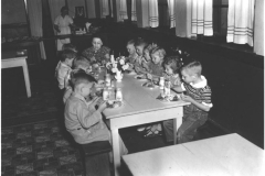 Class-sitting-at-Lunch-table-eating-1942