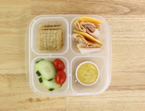 Caja bento con alimentos del deli – Recetas del USDA para centros de cuidado infantil