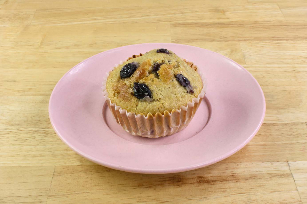 Muffin de maíz con limón y arándanos - Recetas del USDA para hogares de cuidado infantil